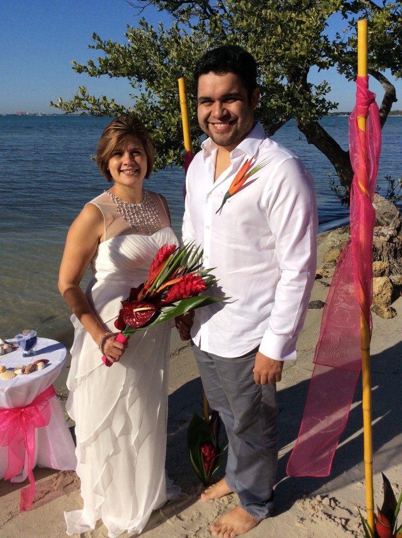 blue events miami-beach wedding attire
